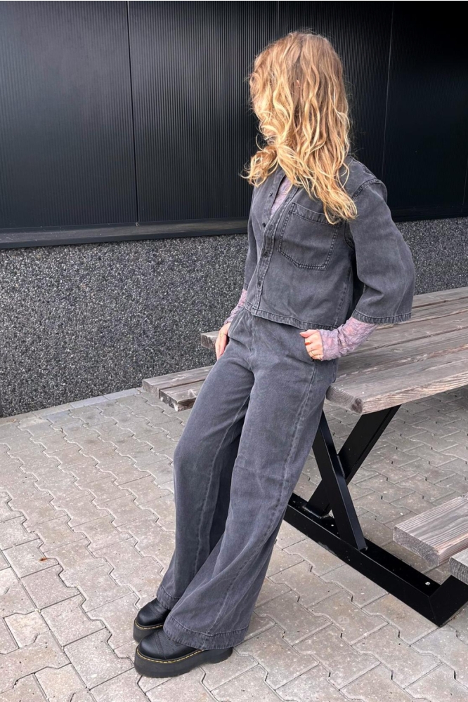 PCJASMINE HW LOOSE PULL UP DENIM PA 17159266 BLACK DENIM